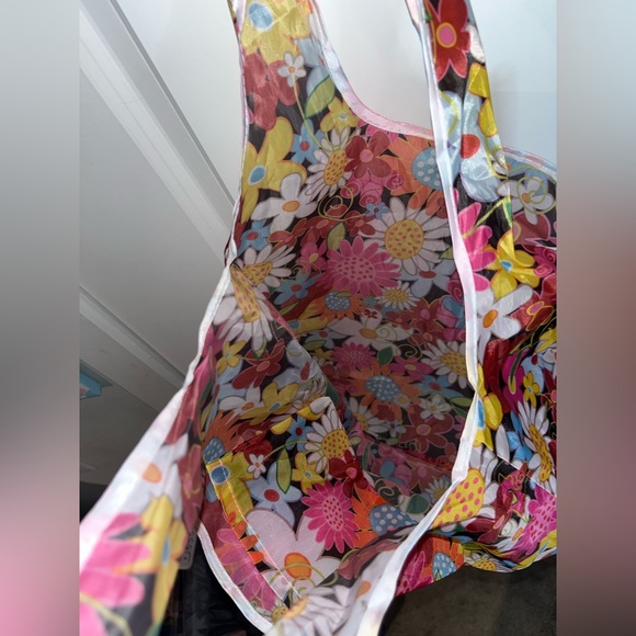 Polyester Large Foldable Portable Shopping Bag / Large Capacity Tote Bag Flowers - Picture 5 of 8